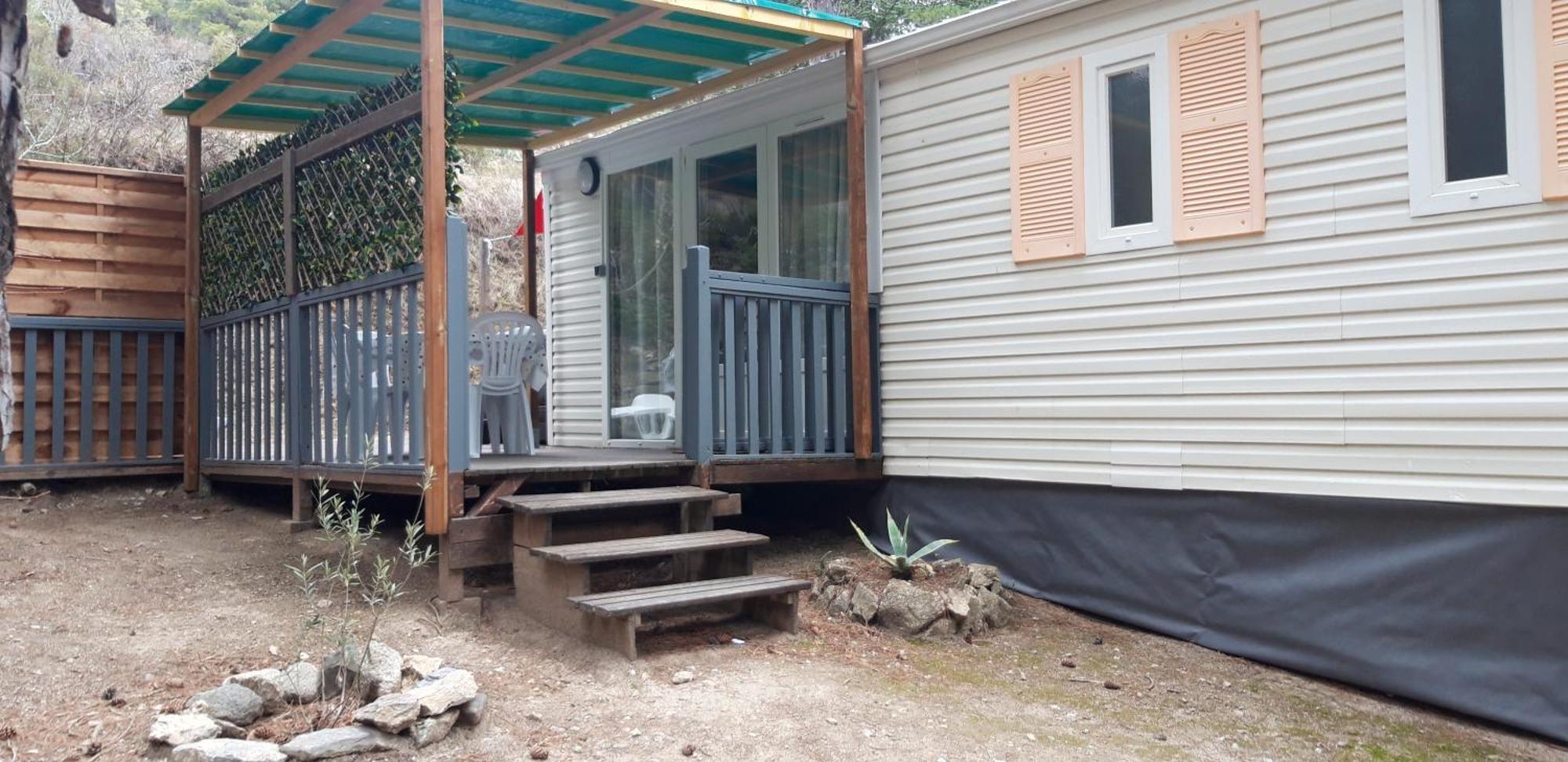 Camping La Source Sournia Rom bilde